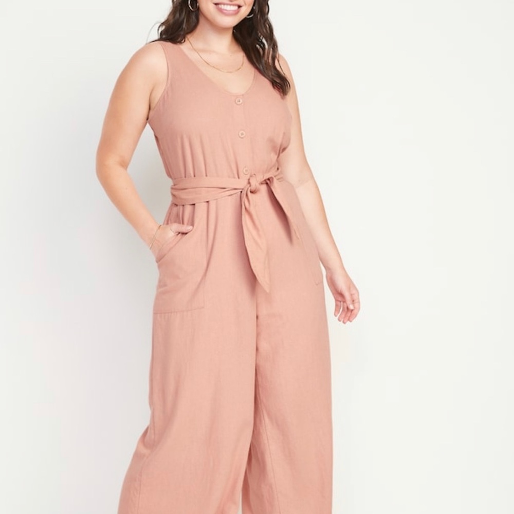 Sleeveless cropped line-blend belted jumpsuit some.